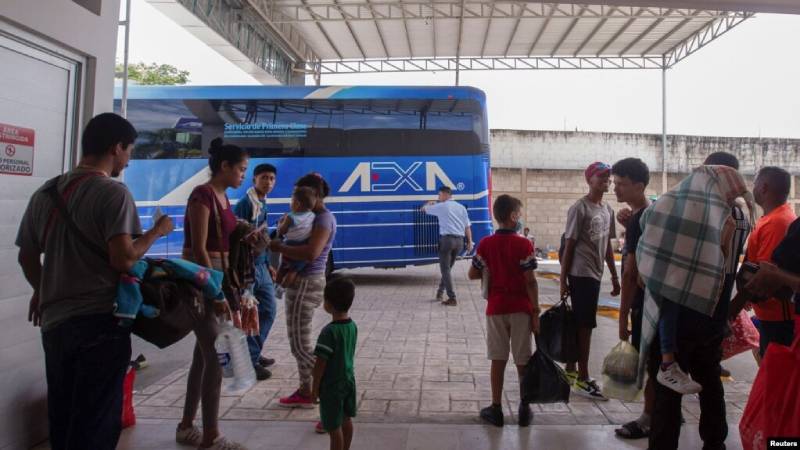 caravana de migrantes en el sur de México