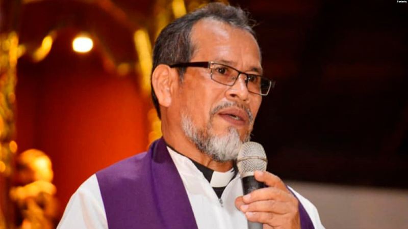 Condenan al primer sacerdote en Nicaragua a 2 años de cárcel Condenan al primer sacerdote en Nicaragua a 2 años de cárcel