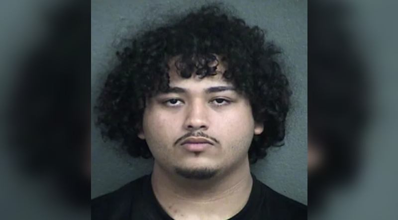 Hombre es acusado por robo de armas en la tienda Frontier Justice de KCK robo de armas en la tienda Frontier Justice de KCK