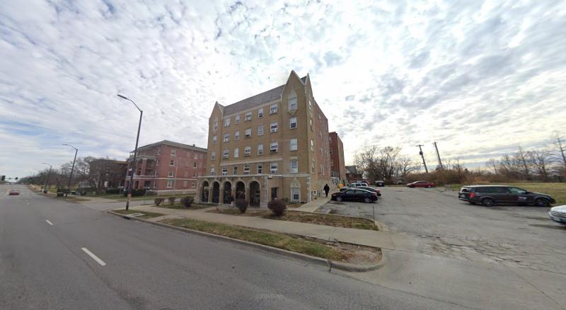 Acusan de asesinato a un hombre tras tiroteo en Emerson Manor apartments tiroteo en Emerson Manor apartments