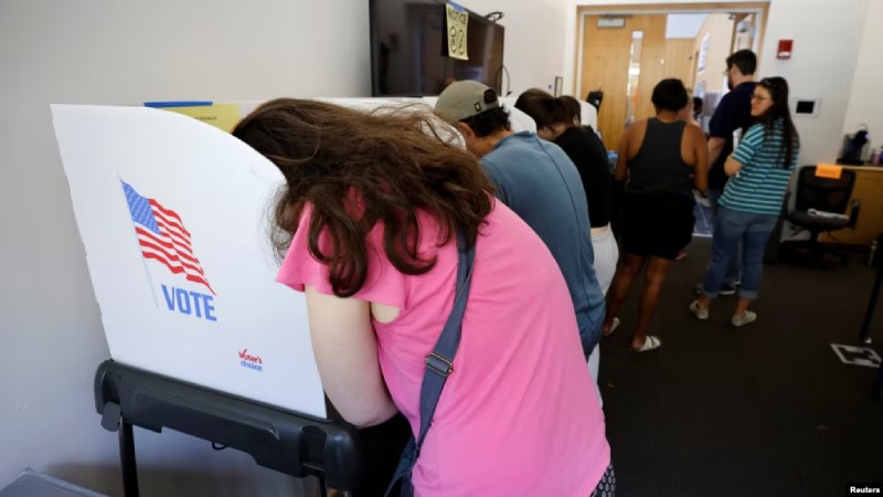 Expertos dicen que votantes deben sentirse confiados en elecciones estadounidenses de este año elecciones estadounidenses