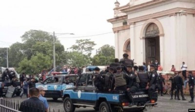 acoso a templos católicos