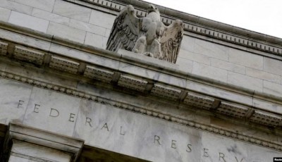 La Fed mantendría las tasas de interés mientras la inflación reduce esperanzas de recortes