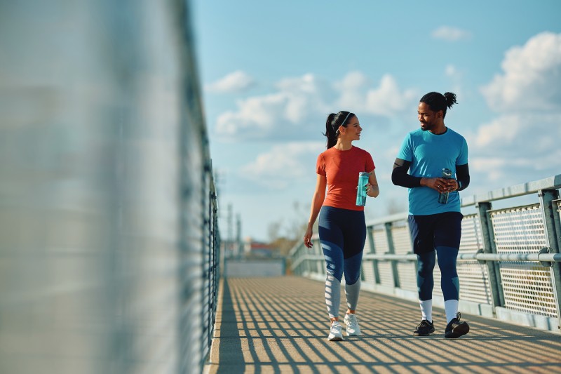 Aproveche el poder de caminar: Beneficios de estar físicamente activo