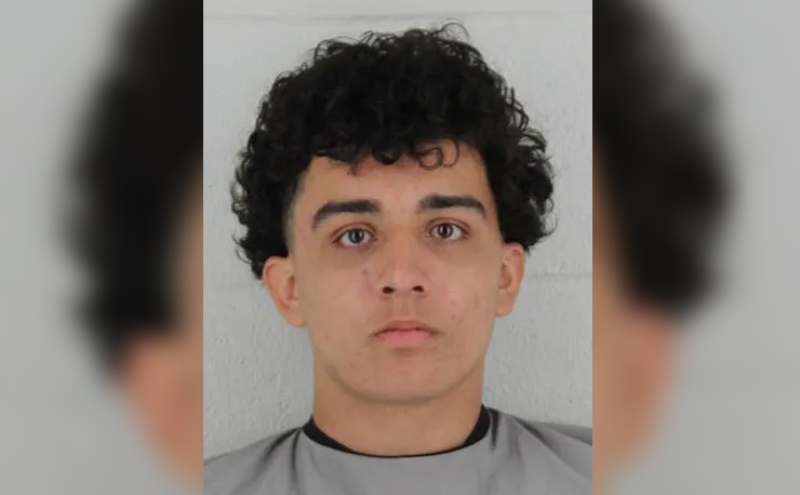 Hombre arrestado por disparar contra policías en Shawnee Hombre arrestado por disparar contra policías en Shawnee